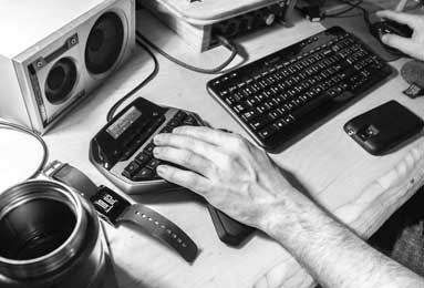 开挂辅助工具“中至赣牌圈如何使用免费挂”开挂详细教程